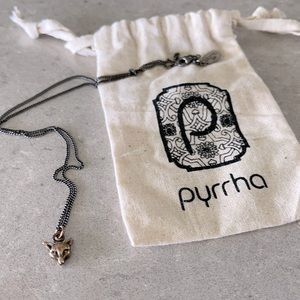 Pyrrha brand ‘fox’ charm in bronze with chain